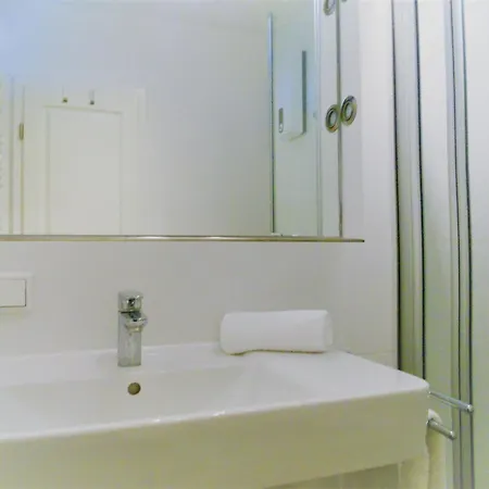 Irma 12, Sandwall アパート *