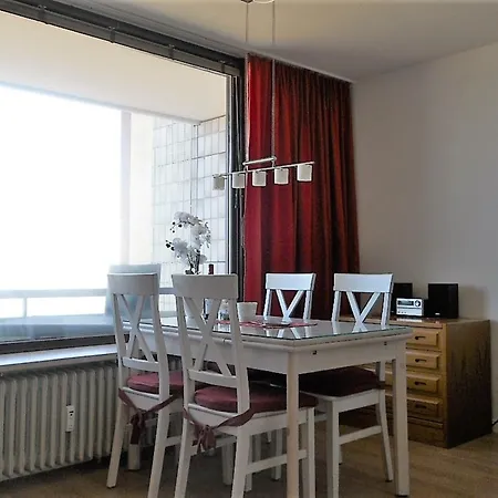 アパート Irma 12, Sandwall